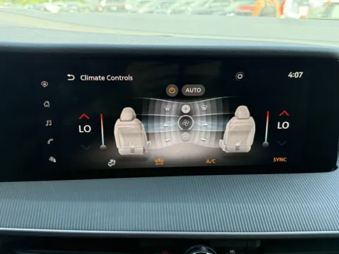 More photos of 2025 Nissan Murano SV at ALM Nissan Newnan, GA