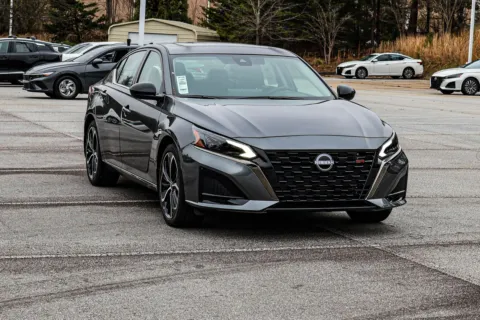 More photos of 2025 Nissan Altima 2.5 SR at ALM Nissan Newnan, GA