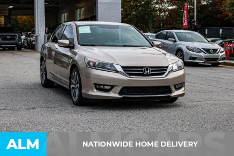 More photos of 2015 Honda Accord Sport at ALM Nissan Newnan, GA