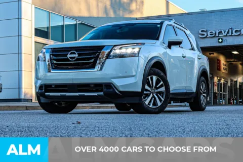 Another view of 2024 Nissan Pathfinder SL for sale in Newnan, GA at ALM Nissan Newnan