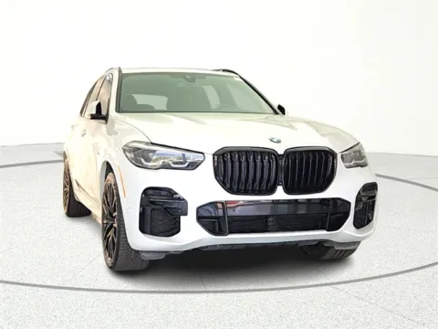 Photos of 2022 BMW X5 M50i for sale in Gurnee, IL at CarWise Gurnee