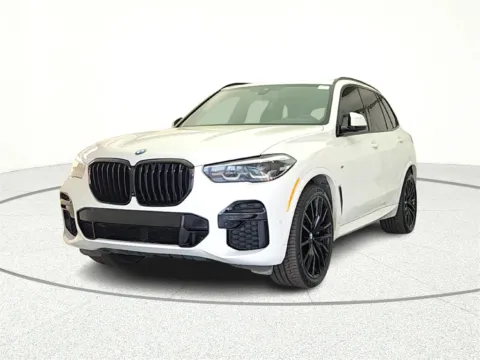 Another view of 2022 BMW X5 M50i for sale in Gurnee, IL at CarWise Gurnee