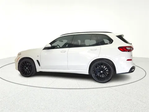 More photos of 2022 BMW X5 M50i at CarWise Gurnee, IL
