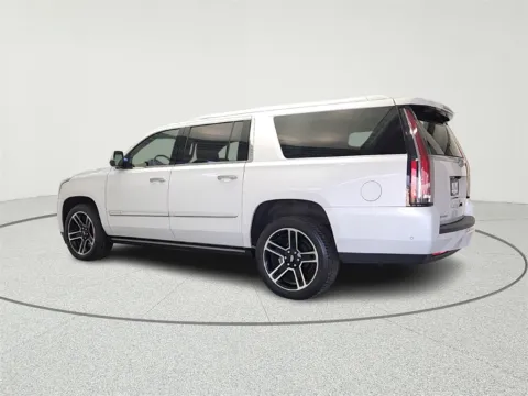 More photos of 2017 Cadillac Escalade ESV Platinum Edition at CarWise Gurnee, IL