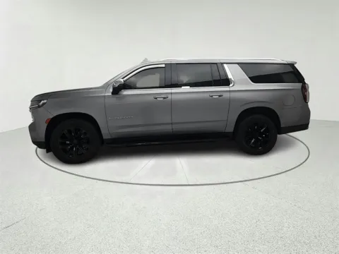 More photos of 2023 Chevrolet Suburban Premier at CarWise Gurnee, IL