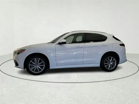 More photos of 2020 Alfa Romeo Stelvio Ti at CarWise Gurnee, IL