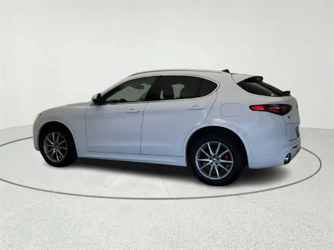 More photos of 2020 Alfa Romeo Stelvio Ti at CarWise Gurnee, IL