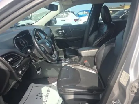 Another view of 2019 Jeep Cherokee Trailhawk for sale in Gurnee, IL at CarWise Gurnee