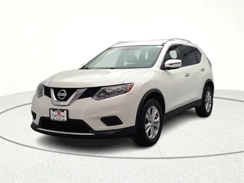 Another view of 2016 Nissan Rogue SV for sale in Gurnee, IL at CarWise Gurnee