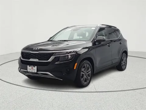 Another view of 2023 Kia Seltos S for sale in Gurnee, IL at CarWise Gurnee