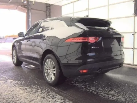 Photos of 2018 Jaguar F-PACE 25t Prestige for sale in Gurnee, IL at CarWise Gurnee