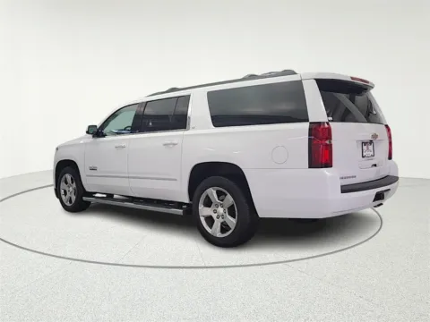 More photos of 2020 Chevrolet Suburban LT at CarWise Gurnee, IL