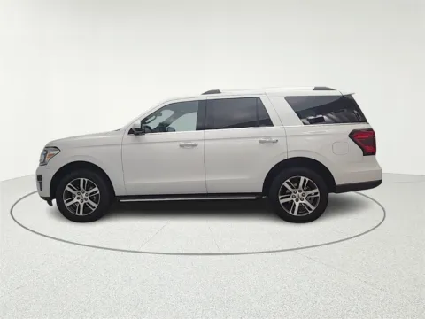 More photos of 2023 Ford Expedition Limited at CarWise Gurnee, IL