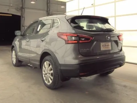 Photos of 2020 Nissan Rogue Sport S for sale in Gurnee, IL at CarWise Gurnee