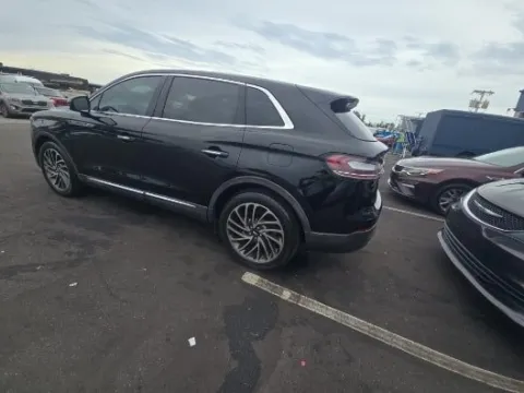 Photos of 2019 Lincoln Nautilus Reserve for sale in Gurnee, IL at CarWise Gurnee