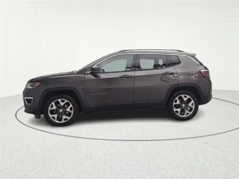 More photos of 2018 Jeep Compass Limited at CarWise Gurnee, IL