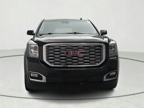 Photos of 2018 GMC Yukon Denali for sale in Gurnee, IL at CarWise Gurnee