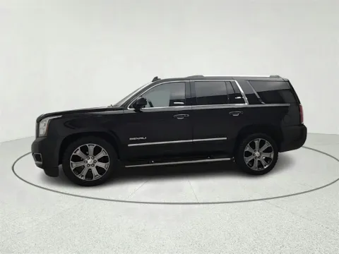 More photos of 2018 GMC Yukon Denali at CarWise Gurnee, IL