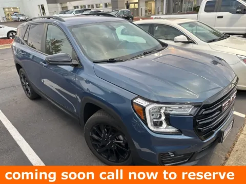 Blue 2024 GMC Terrain SLE for sale in Gurnee, IL