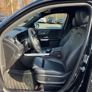 Another view of 2020 Mercedes-Benz GLB 250 for sale in Gurnee, IL at CarWise Gurnee
