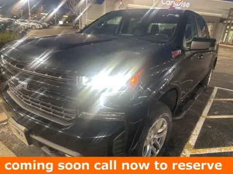 Black 2019 Chevrolet Silverado 1500 RST for sale in Gurnee, IL