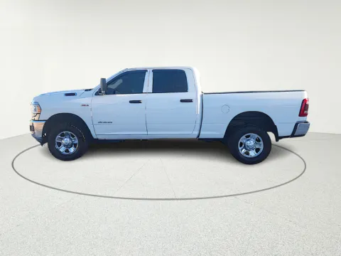 More photos of 2020 Ram 2500 Tradesman at CarWise Gurnee, IL