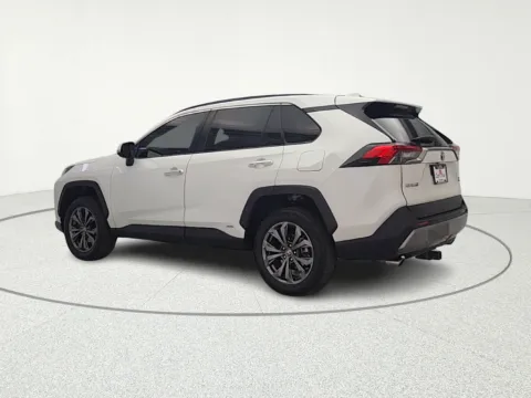 More photos of 2022 Toyota RAV4 Hybrid Limited at CarWise Gurnee, IL