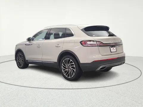 More photos of 2020 Lincoln Nautilus Reserve at CarWise Gurnee, IL