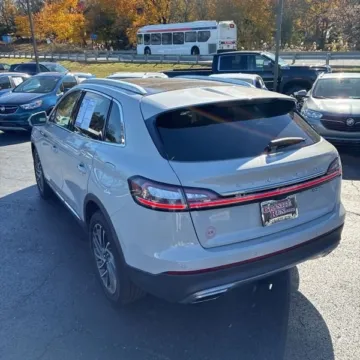 Photos of 2020 Lincoln Nautilus Reserve for sale in Gurnee, IL at CarWise Gurnee