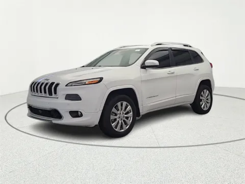 Another view of 2016 Jeep Cherokee Overland for sale in Gurnee, IL at CarWise Gurnee