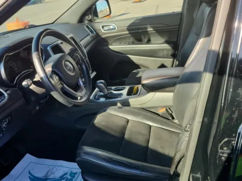 Another view of 2018 Jeep Grand Cherokee Altitude for sale in Gurnee, IL at CarWise Gurnee