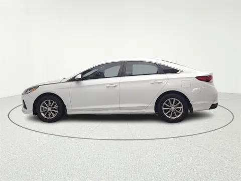 More photos of 2019 Hyundai Sonata SE at CarWise Gurnee, IL