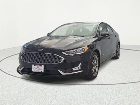 Photos of 2019 Ford Fusion Hybrid Titanium for sale in Gurnee, IL at CarWise Gurnee