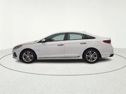 More photos of 2019 Hyundai Sonata Sport at CarWise Gurnee, IL