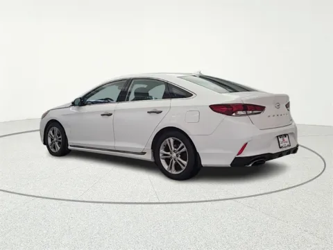 More photos of 2019 Hyundai Sonata Sport at CarWise Gurnee, IL