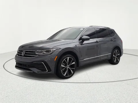 Another view of 2023 Volkswagen Tiguan 2.0T SEL R-Line for sale in Gurnee, IL at CarWise Gurnee