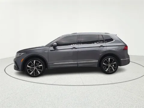 More photos of 2023 Volkswagen Tiguan 2.0T SEL R-Line at CarWise Gurnee, IL