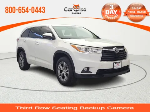 White 2014 Toyota Highlander LE V6 for sale in Gurnee, IL
