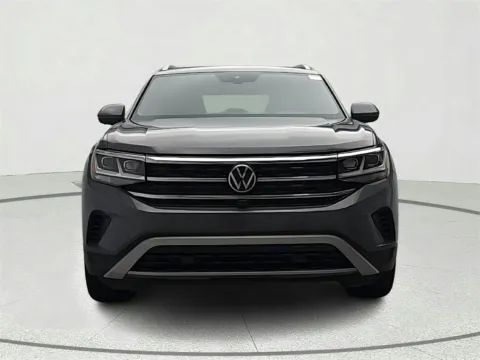 Photos of 2021 Volkswagen Atlas Cross Sport 3.6L V6 SEL Premium for sale in Gurnee, IL at CarWise Gurnee
