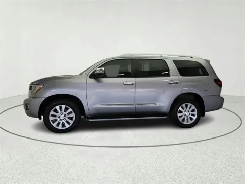 More photos of 2018 Toyota Sequoia Platinum at CarWise Gurnee, IL
