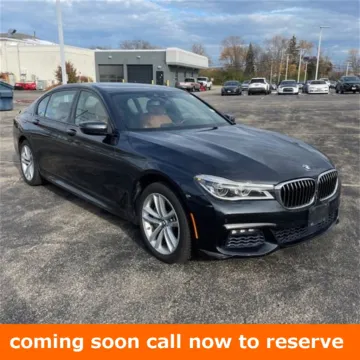 Gray 2017 BMW 7 Series 750i xDrive for sale in Gurnee, IL