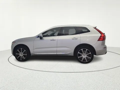 More photos of 2019 Volvo XC60 T6 Inscription at CarWise Gurnee, IL