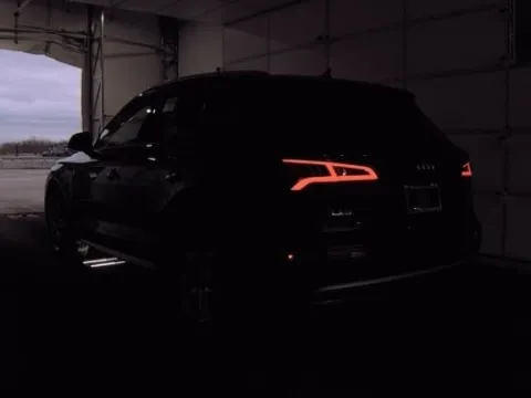 Photos of 2018 Audi Q5 2.0T for sale in Gurnee, IL at CarWise Gurnee