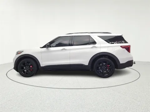 More photos of 2020 Ford Explorer ST at CarWise Gurnee, IL