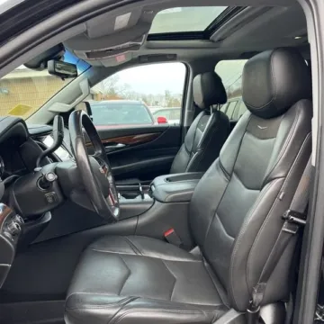 Another view of 2019 Cadillac Escalade Luxury for sale in Gurnee, IL at CarWise Gurnee