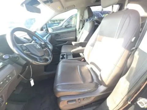 Another view of 2018 Honda Odyssey Touring for sale in Gurnee, IL at CarWise Gurnee