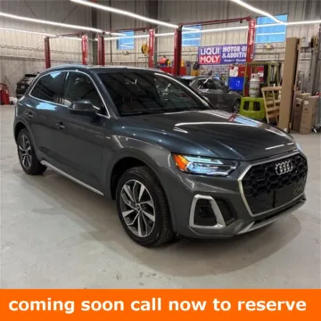 Gray 2022 Audi Q5 45 S line Premium for sale in Gurnee, IL