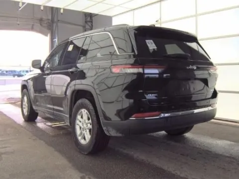 Photos of 2023 Jeep Grand Cherokee Laredo for sale in Gurnee, IL at CarWise Gurnee