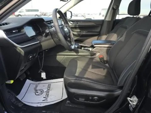 Another view of 2023 Jeep Grand Cherokee Laredo for sale in Gurnee, IL at CarWise Gurnee