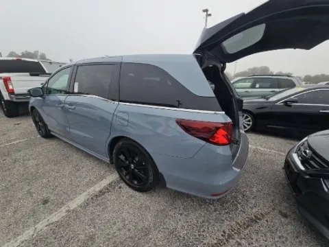 Photos of 2023 Honda Odyssey Sport for sale in Gurnee, IL at CarWise Gurnee